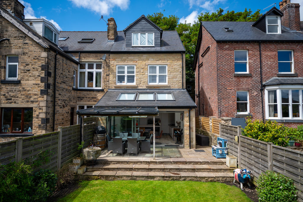 Spring Hill Road Crookes